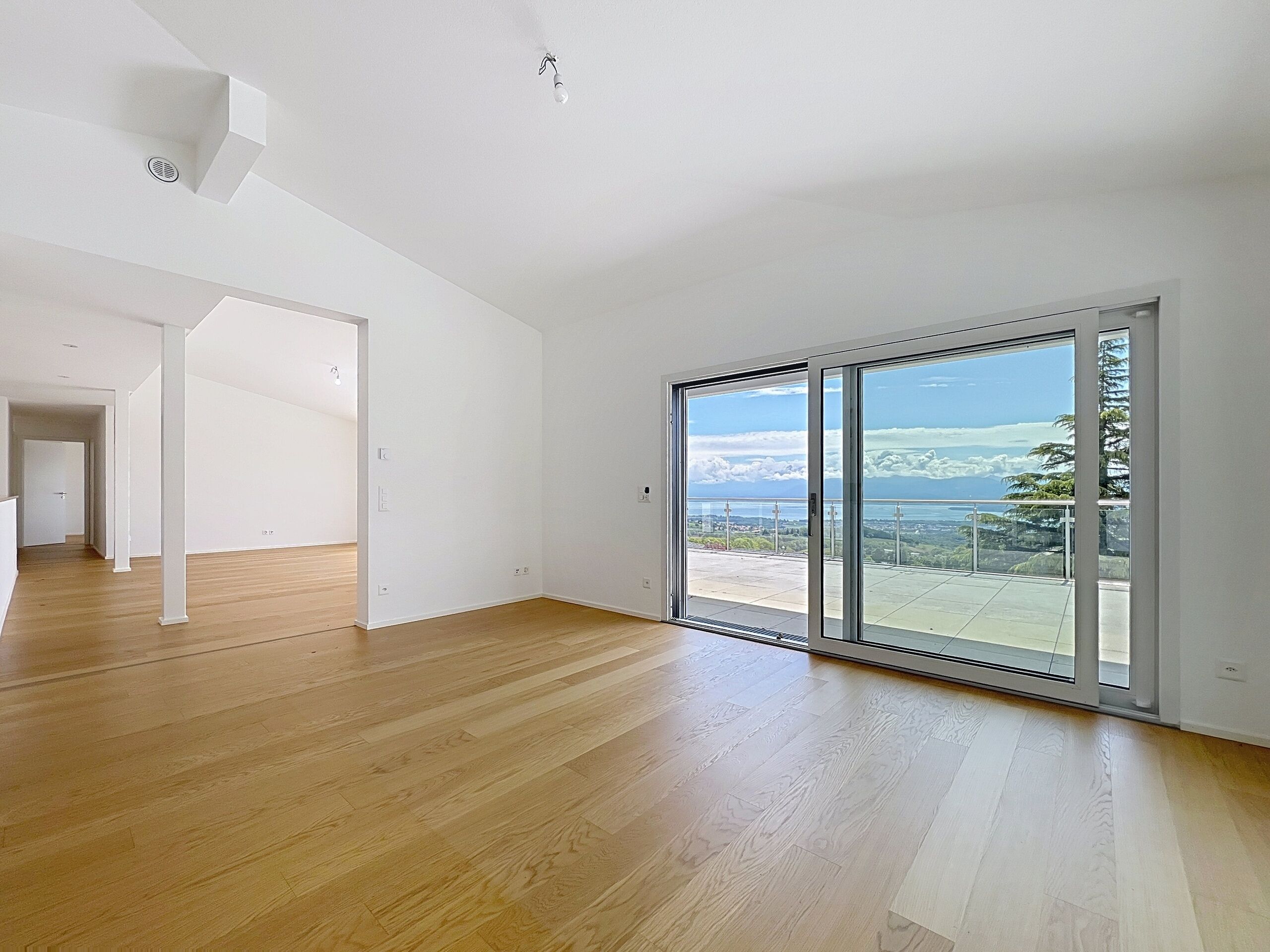 Villa d’exception avec vue panoramique sur le lac Léman et les Alpes