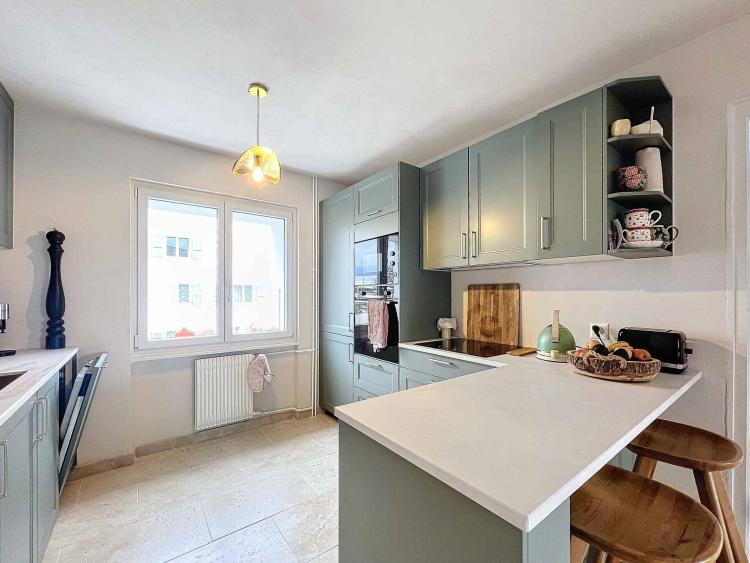 Charmant appartement de 3,5 pièces entièrement rénové 