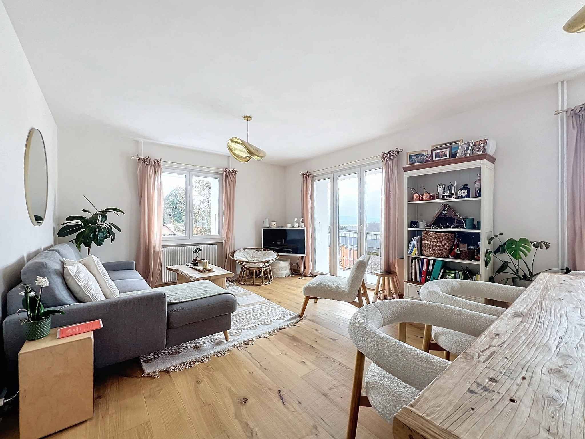 Charmant appartement de 3,5 pièces entièrement rénové 