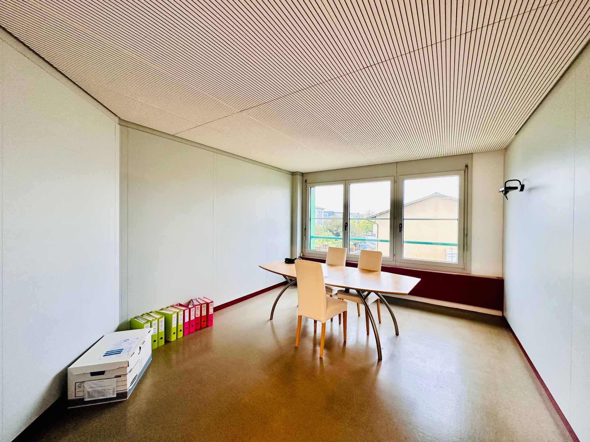 Surface de bureaux de 350 m² à vendre à Nyon